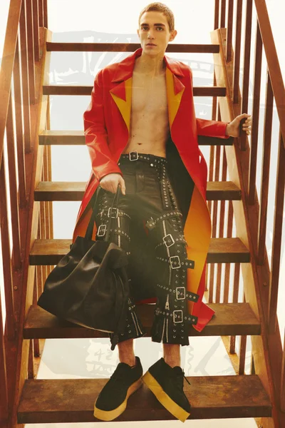 Look 32